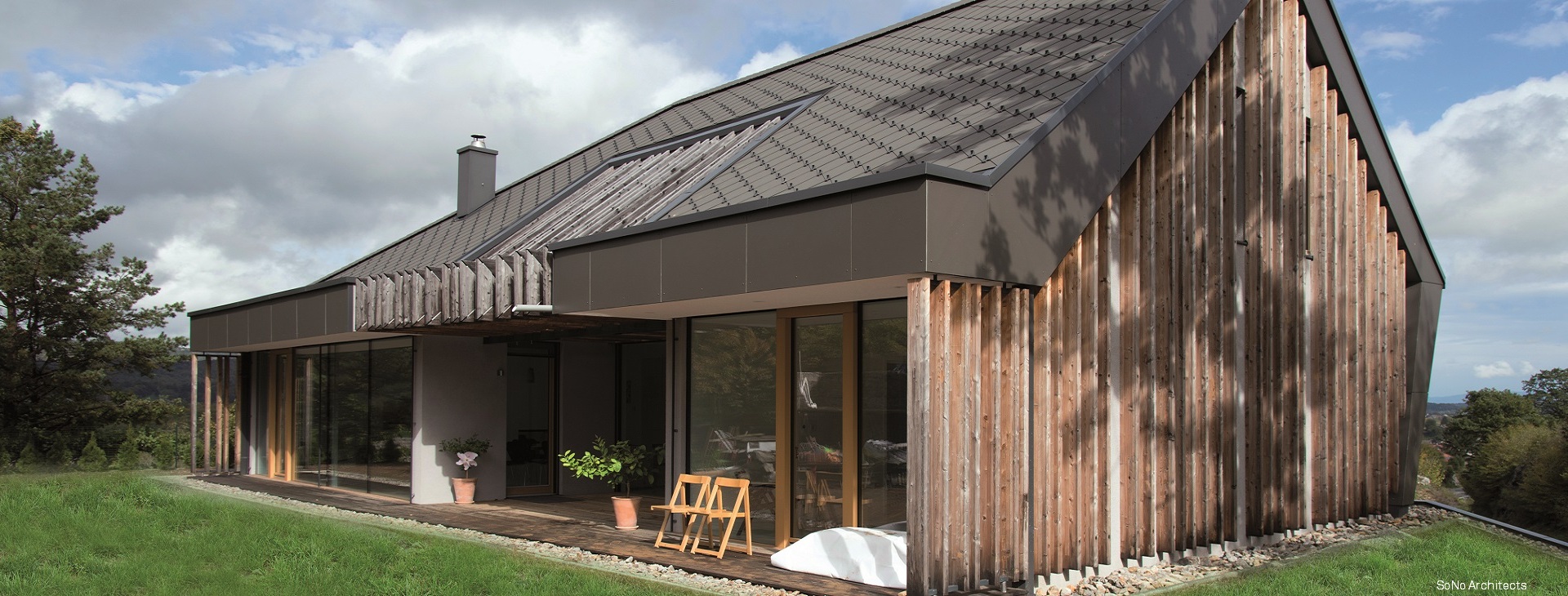 Sostenibilità, efficienza e stile: tutto in una casa costruita con pannelli X-LAM